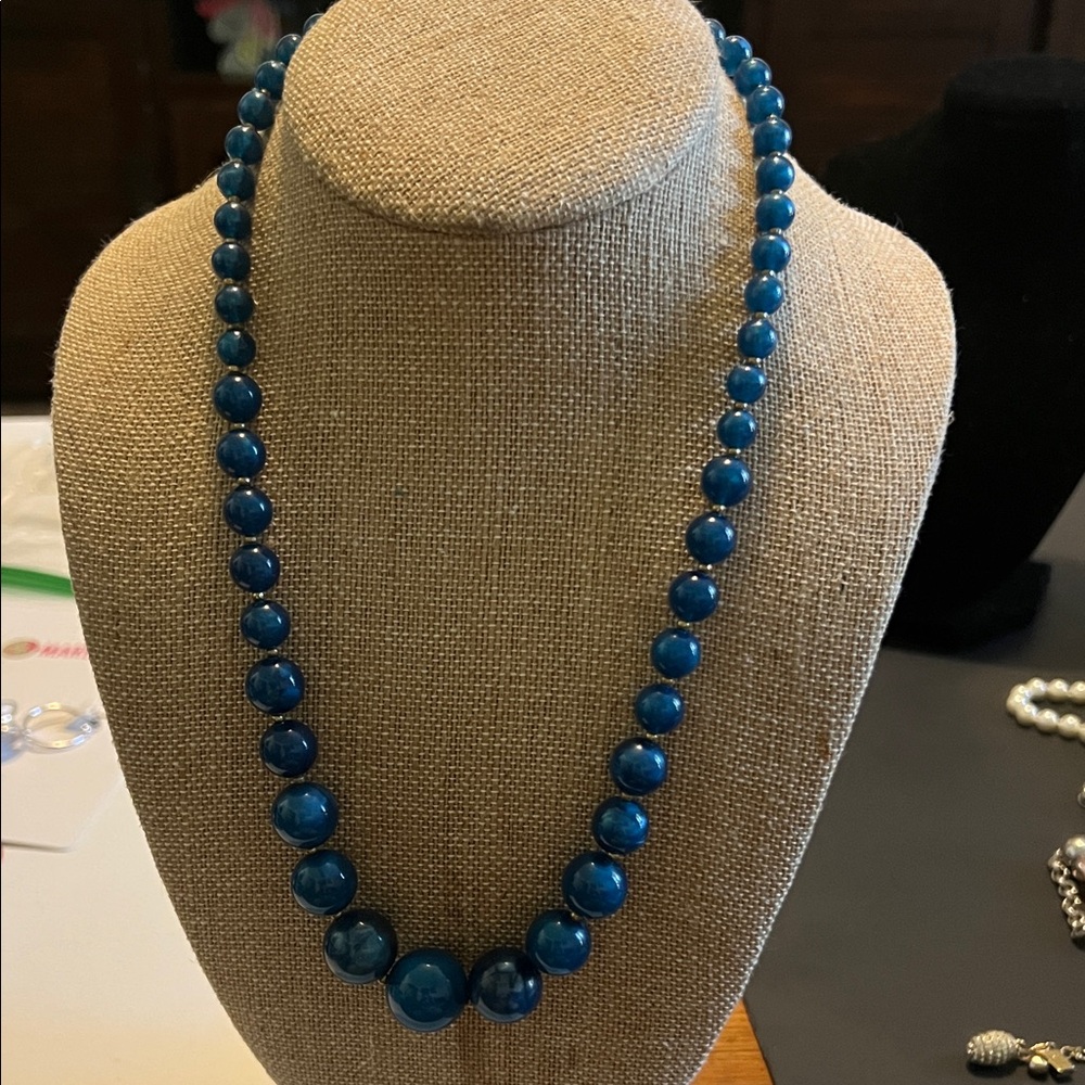 Elegant Blue Beaded Necklace